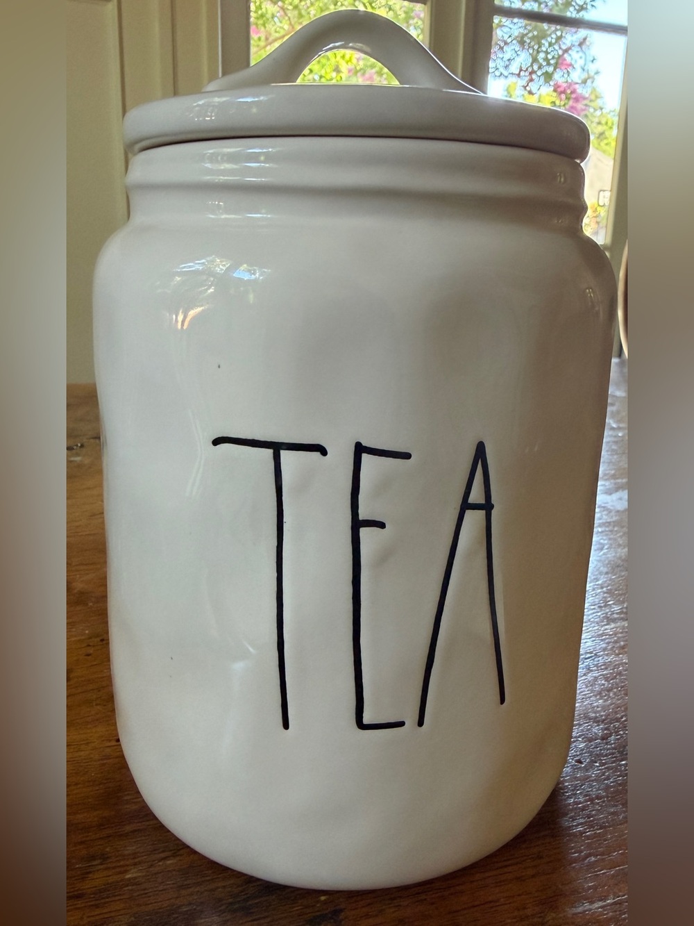 Magenta ceramic tea canister